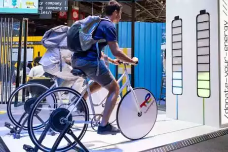 Bicicleta Energía LED - Dediversia Barcelona