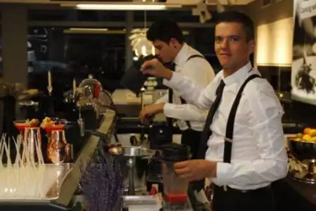 Coctelería para Eventos - Dediversia Barcelona