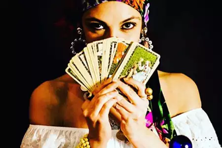 Lectura de Tarot - Dediversia Barcelona
