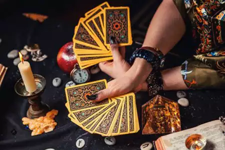 Lectura de Tarot - Dediversia Barcelona