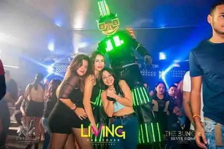 Zancudos Robots LED - Dediversia Barcelona