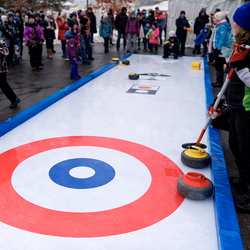 Pista de Curling - Alquiler para eventos Barcelona