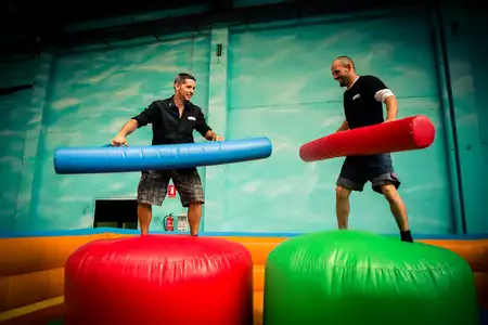 Hinchables Deportivos Adultos - Dediversia Barcelona