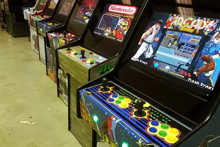 Máquinas Arcade - Dediversia Barcelona