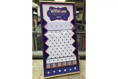 Plinko Gigante - Dediversia Barcelona
