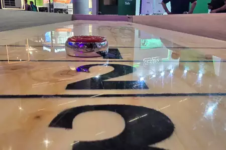 Mesa Shuffleboard - Dediversia Barcelona