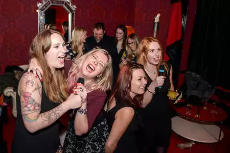 Sing Star - Dediversia Barcelona
