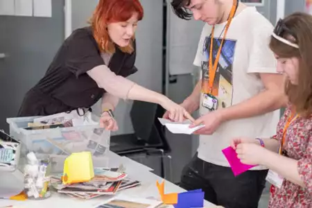 Taller de Chapas - Dediversia Barcelona